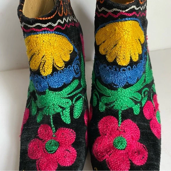 Zeyzani Suzani Embroidered heeled boots EU41 - Picture 6 of 13